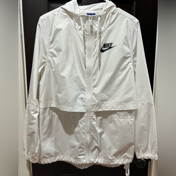 Nike Jackets & Blazers - Nike Lightweight Jacket